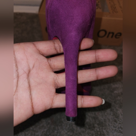Purple & pink Paris Hilton faux suede heel (heel is 5 inches) size 9.5 - Picture 6 of 7